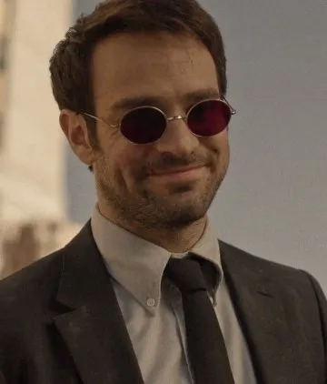 Charlie Cox como Matt Murdock